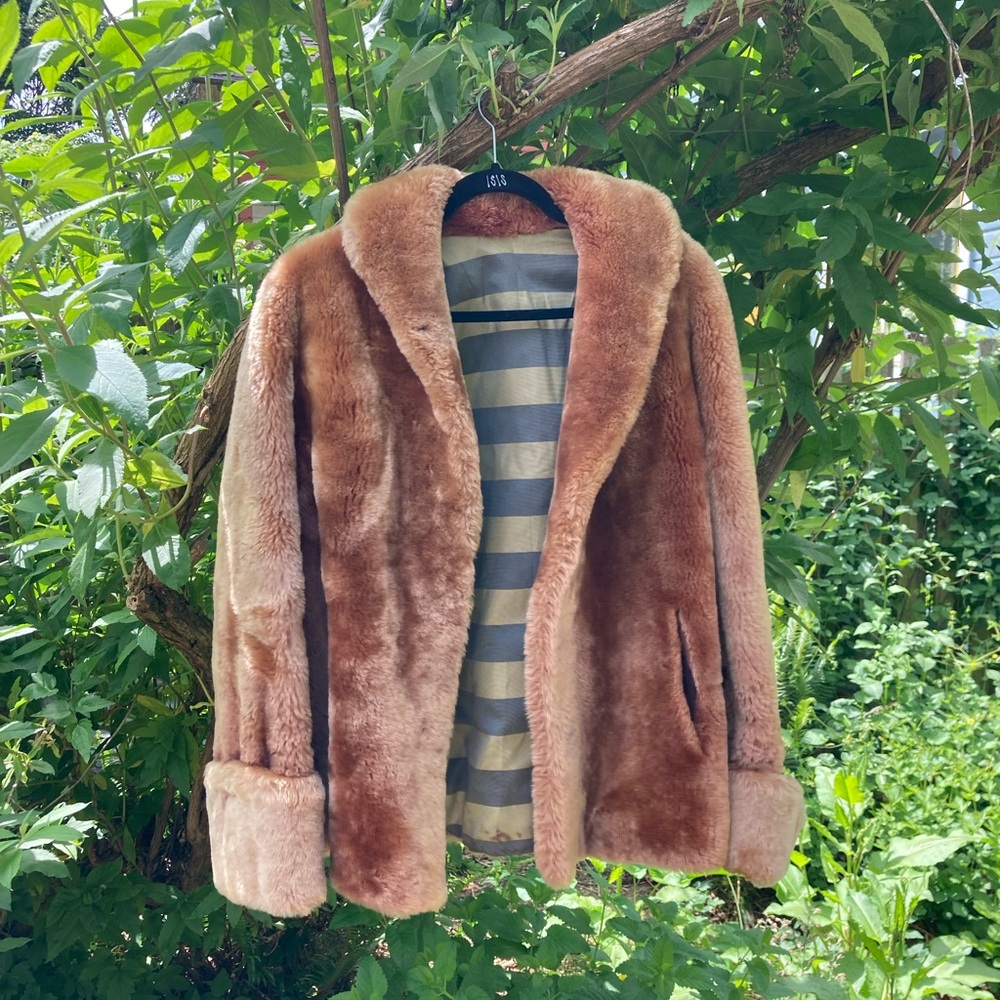 Amazing Vintage Faux Fur Coat with cool striped lining